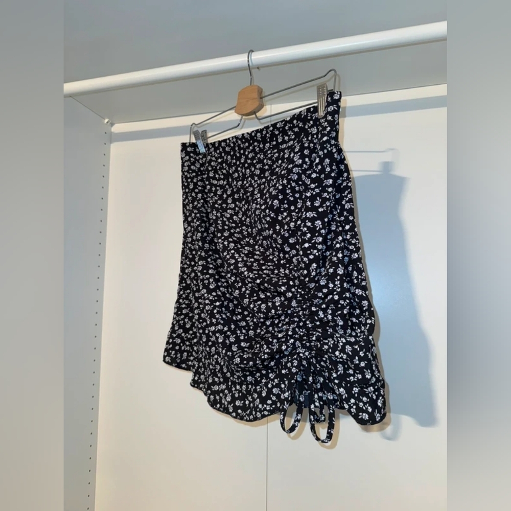 Floral Black and White Skirt